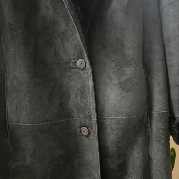 Danier Sherpa Long Coat - Picture 4 of 5